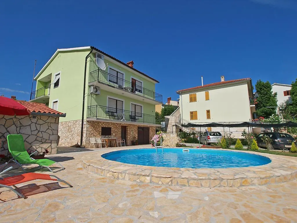 Apartments Ivanka 1056 Pula